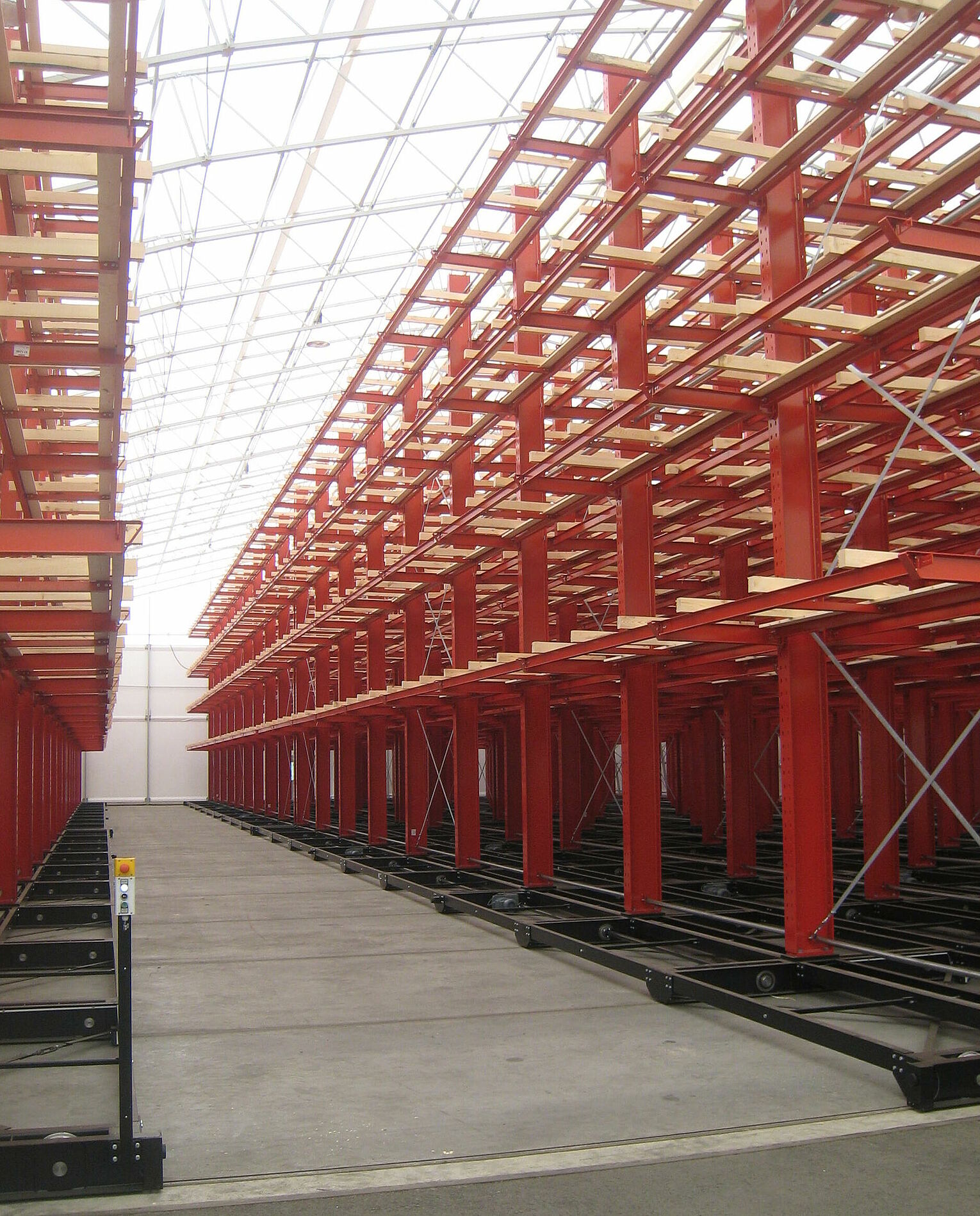 [Translate "Belgium (NL)"] [Translate "Niederlande"] Mobile cantilever racking