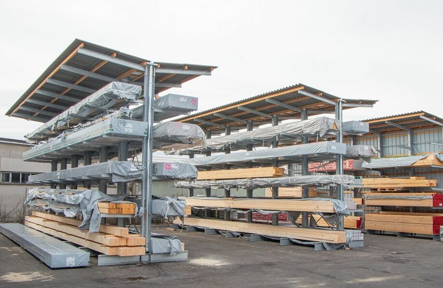 [Translate "Belgium (NL)"] [Translate "Niederlande"] Cantilever racking Yard racking