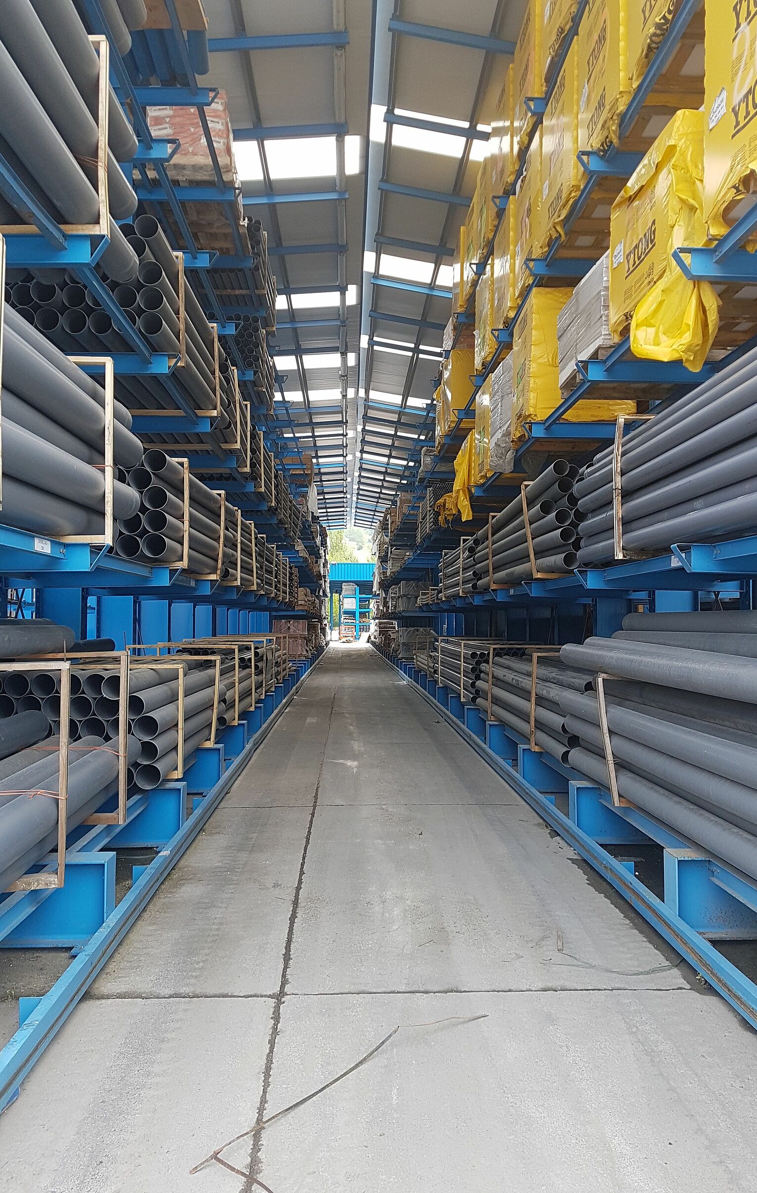 [Translate "Belgium (NL)"] [Translate "Niederlande"] Cantilever racking building material